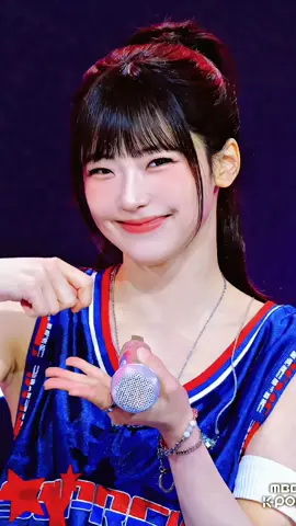 she's so pretty💙💥 my blue🌹 #베이비몬스터 #베이비몬스터루카 #루카 #RUKA #KAWAIRUKA #BABYMONSTER 