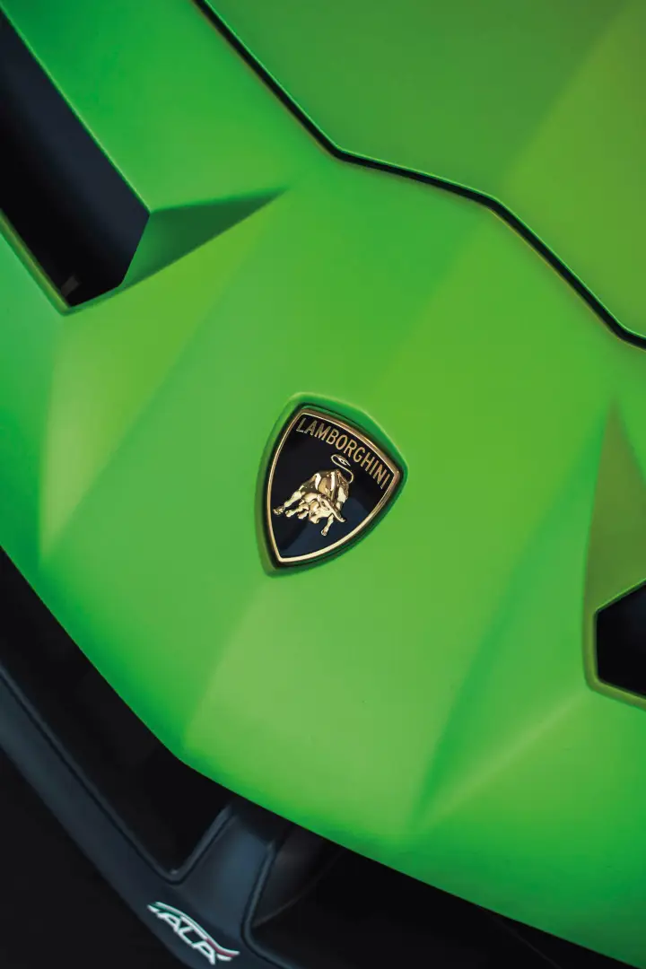 ‘Lamborghini Aventador SVJ – Green Detail’ is now on its way to a new home – a bold print from The Moto Gallery, made to order and available at themotogallery.co.uk. Love #Lamborghini? Discover your perfect piece of #LamborghiniArt at @themotogalleryuk #AventadorSVJ #LamborghiniArt #SupercarPrints #AutomotiveArt #TheMotoGallery #LimitedEditionArt #MadeInBritain #CarEnthusiast #SVJ #LamborghiniCollectors