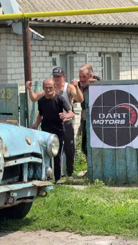Зустрічайте: Легенди Чикаго, працівники @DART Motors після 28 клієнтів і 15 кредитів для U4U!                 