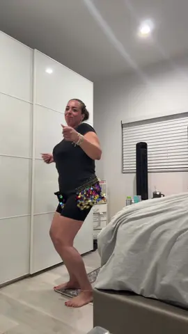 He swear he tough … #lululemon #viral #fyp #bellydance #funny #happy #dance #yolo #MomsofTikTok #40club 