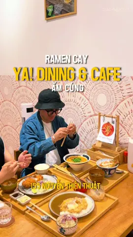 Ở đây có bàn ăn thiết kế dạng quầy bar rất hay. Mấy set ăn khay gỗ oke lắm mọi người  #cuongkhii #nhatrang #japanesefood #yadiningcafe #reviewdulich 