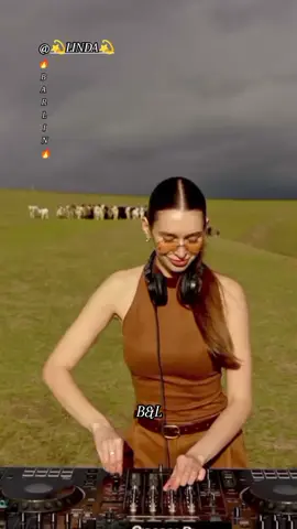 🎧😎🎧 IM LO ALE 🎼🔊💃🙌  @lindabrandon  🤩 SAT SET  #lindabrandon76 #BARLIN #lindabrandon99 #BARLINDA #dj #music #breakbeat 