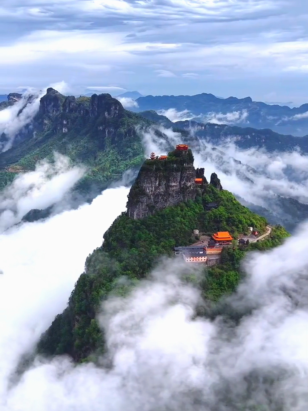 Most beautiful 😍places in the world 🌎 #nature #beauty #fypシ゚viral #fypシ #creatorsearchinsights  #travel 