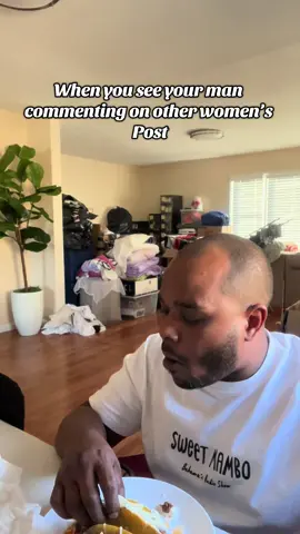According to @Nana I cheated on her publicly on Tik Toc 😒😒😒 #dominicana #chistes #risas #funny #funnyvideo #comedy #viral #fyp #parati #comedytherapywithsplou #Relationship #splou 