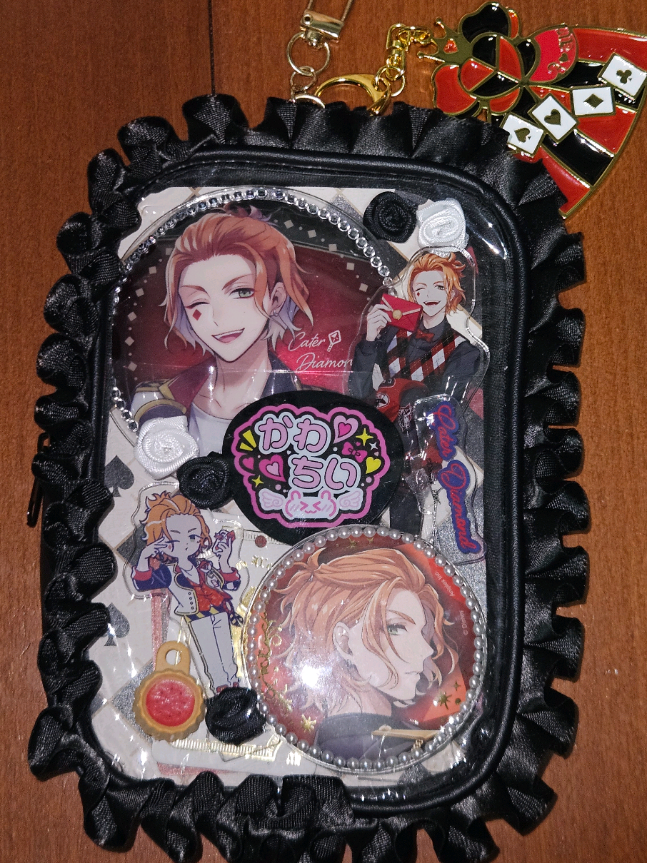 Make a Caycay ita pouch with me 🫶🏻💖♦ • • tags: #twistedwonderland #twst #heartslabyul #caterdiamond #itabag  #oshikatsu 