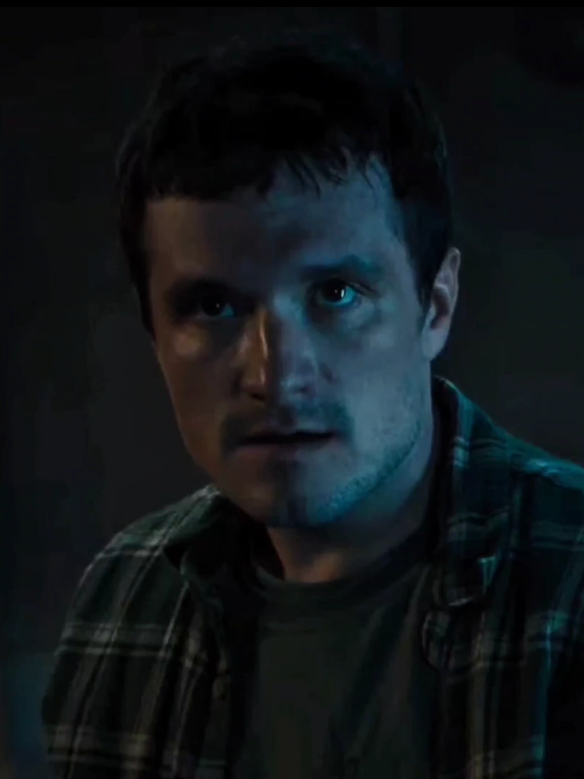 #JOSHHUTCHERSON || WE FINALLY GOT NEW CLIPS OF MIKE IN THE NEW FNAF 2 TRAILER #mikeschmidt #fnaf2movie #joshhutchersonedit #editedbycheeseitz #xybca 