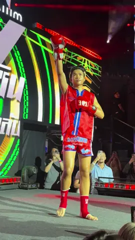 เปิดตัว เพชรเตชิน บางแสนไฟท์คลับ ศึกเพชรยินดี พรีเมียม