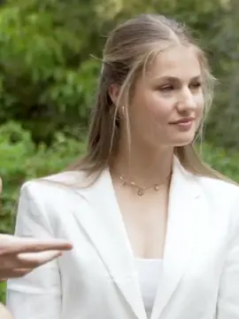 Leonor definitely reminds me of a Slavic beauty 🌸👑 #princesa #royalfamily #princessleonor #princesaleonor #royalfamily🇪🇸👑🇪🇸 #casareal #familiareal 