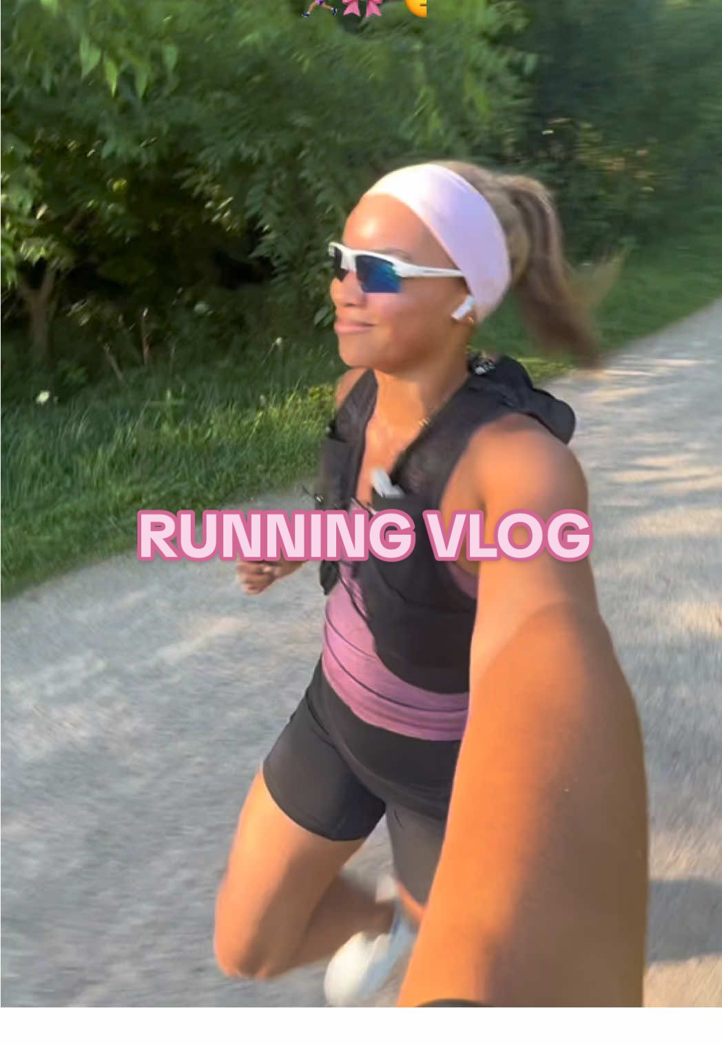 A beautiful day to go for a run!! #runningvlog #runner #runningtok #canadiancreator #blackgirltiktok  @Zunnies @ASICS 