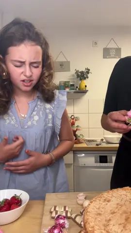 Singing The other Woman by @Lana Del Rey ating a cake with my mom. Just a small, sweet moment. 🍰🎶 #lanadelrey #coversongs #theotherwoman #reaction #singing 