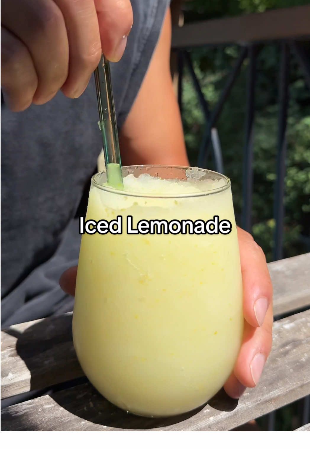 ICED LEMONADE only 3 ingredients Single serving 1 lemon 20g or 1 tbsp of sugar/sweetner 1/4 cup hot water 1 large handful ice Tip: rub the sugar into the lemon zest really well to release all the aromatic essential oils. And adjust sugar/ice to your liking. #lemonade #iced #icedlemonade #drinks #EasyRecipes #Summer