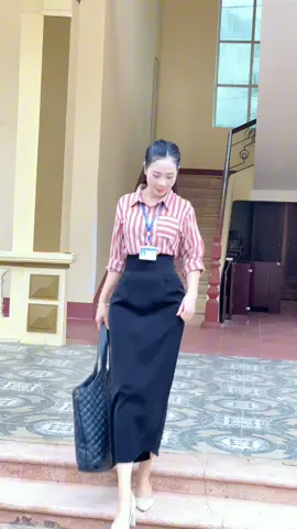 Tự đi qua mưa rông, tự vẽ lên màu Hồng 😁#cogiaophuong #xuhuongtiktok 