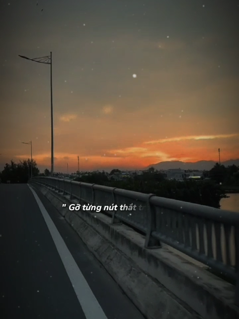Cuộc sống này, càng lớn càng cô đơn, càng hiểu chuyện càng mệt mỏi... #tamtrang #tramcamxuc #chill #xuhướng #viral 