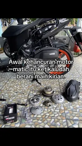 tolong tangan nya dijaga ya 🤭 #vario125 #vario #variomodifikasi #kirianmatic #jeyworkshop 