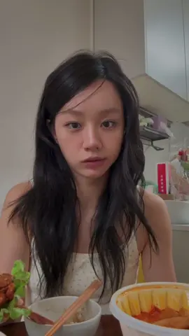 Chồng ăn, coi live chồng ăn cơm#leehyeri #hyeri 