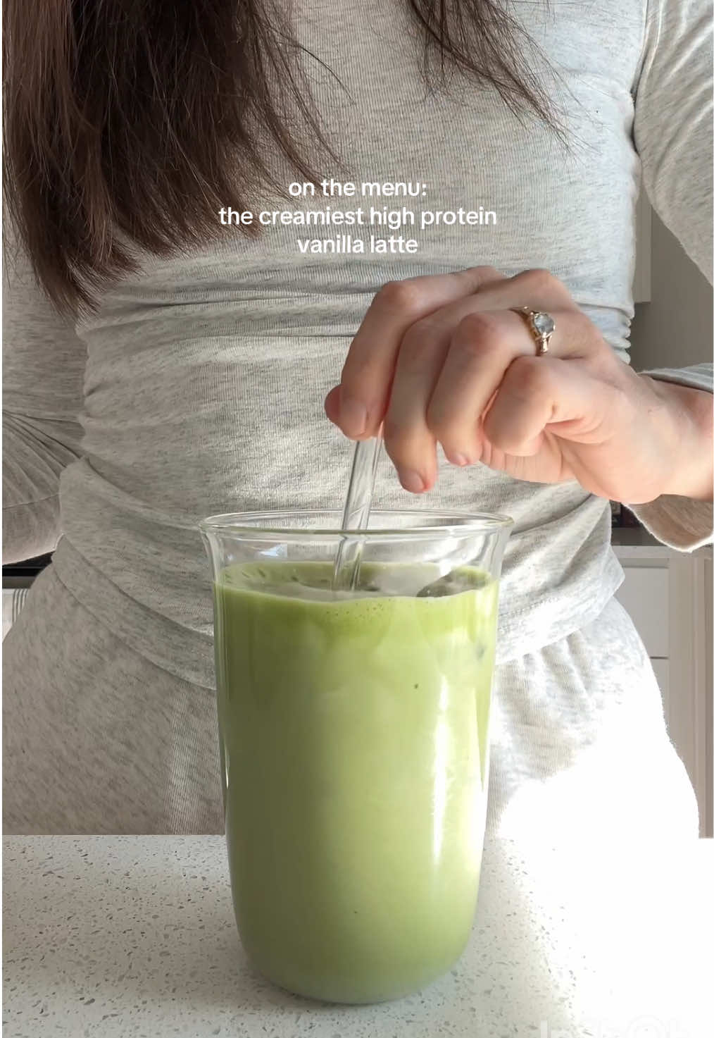 the type of protein powder you use matters and blending makes it sooo much creamier, trust 🫡  everything is 🔗 on my LTK if you don’t already have a protein you love, otherwise your fav protein works 🤍 #proteinlatte #proteinmatcha #vanillaprotein #highprotein #morninglatte #onthemenu 