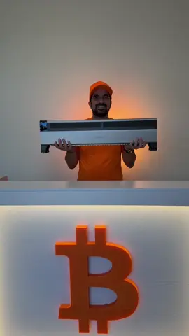 Avalon Mini 3 is manufactured by Canaan which operates under the SHA-256 algorithm with a maximum hashrate of 37.5Th/s and power consumption of 800W. 🔍: Avalon Mini 3 Bitcoin Miner www.bitcoinmerch.com or click the link in our bio #bitcoin #mining #bitcoinmerch #bitcoinmining #avalonmini3