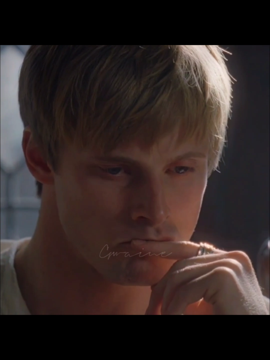 #ARTHURPENDADDY || recycled edit coz I'm lazy today || #arthurpendragon #bradleyjames #merlin #bbcmerlin #capcut 