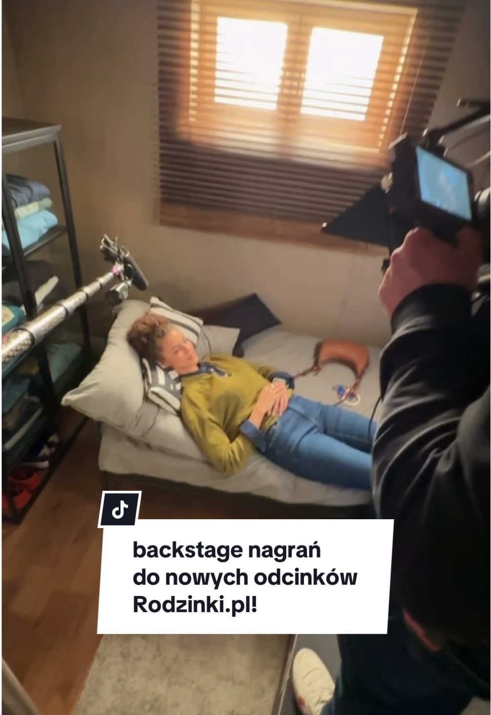 Backstage nagrań do nowych odcinków Rodzinki.pl! Kolejny mini vlog z planu🎬 ~ 04.2025 • #rodzinkapl #planrodzinkipl #emiliadankwarodzinkapl #zosiarodzinkapl #Vlog #dzieńnaplanie #backstage #backstagenagrań #rodzinkaplnowysezon 