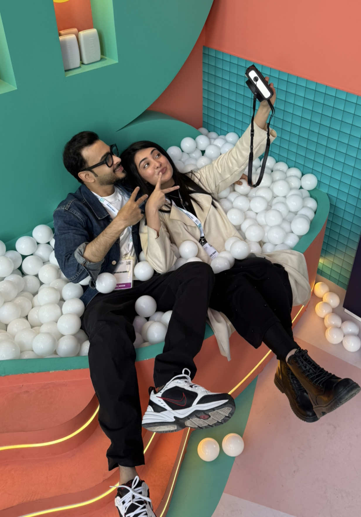 Me: crying like it’s the end of the world 💔 Him: snoring like nothing happened 😩💤 Who else can relate? . . #CoupleThings #Relatable #SendHelp #comedyreels #funnyvideo #funny
