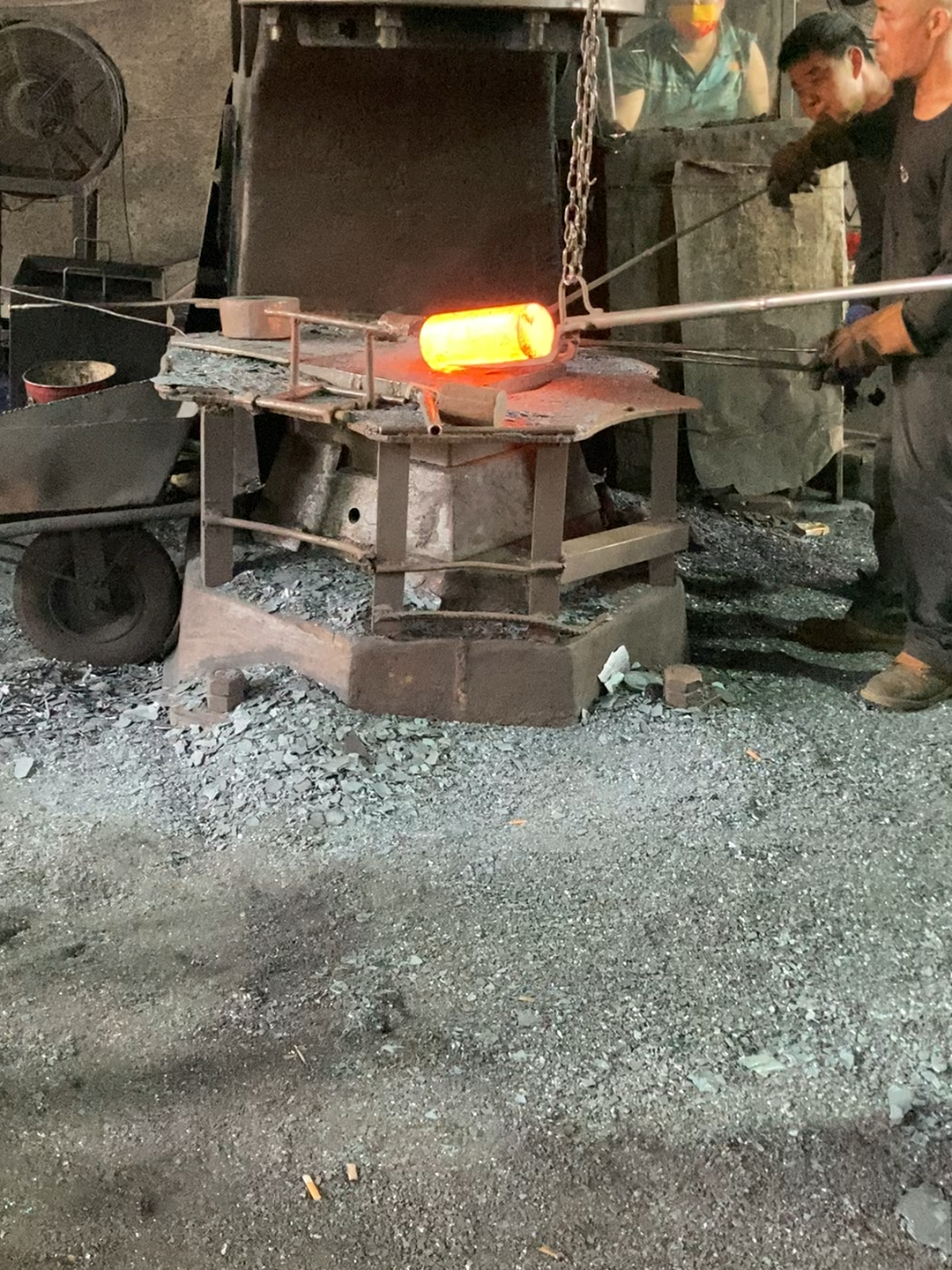 Make in China Can You Handle the Heat of This Job? #factory #worker #process #manufacturing #blacksmith #forging
