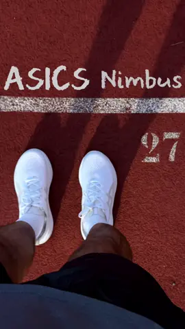 Leve, firme e pronto pra próxima passada. Porque cada corrida começa com o primeiro passo. @asicsbrasil  #ugc #exemplougc #ugcexample #ugchomem #ugcmasculino #ugcbrasil #seuinfluencer     