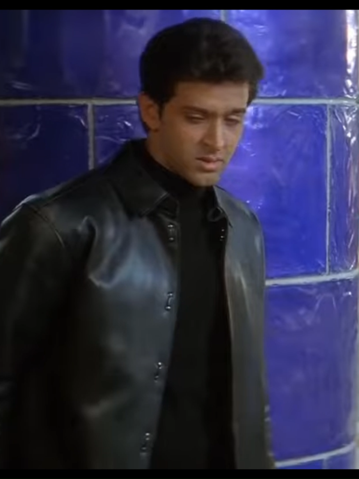 Kabhi Khushi KAbhie Gham - Familia Hindu - reencuentro con su mamá #sharukhan #familiatiktok #indu #krish #rahull #pelicula #hindi #bollywood #hindu #krishnavij #anjali #yash #rohan #pooja