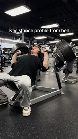 Another great machine ruined by the RP #jesuslovesyou #bodybuilding #gym #sciencebasedtraining 