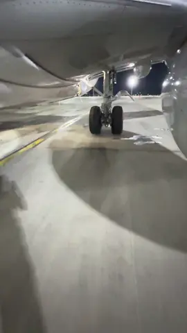 #aircraft #airplane #airport #boeing #boeing737 #aviation 🛫🥁