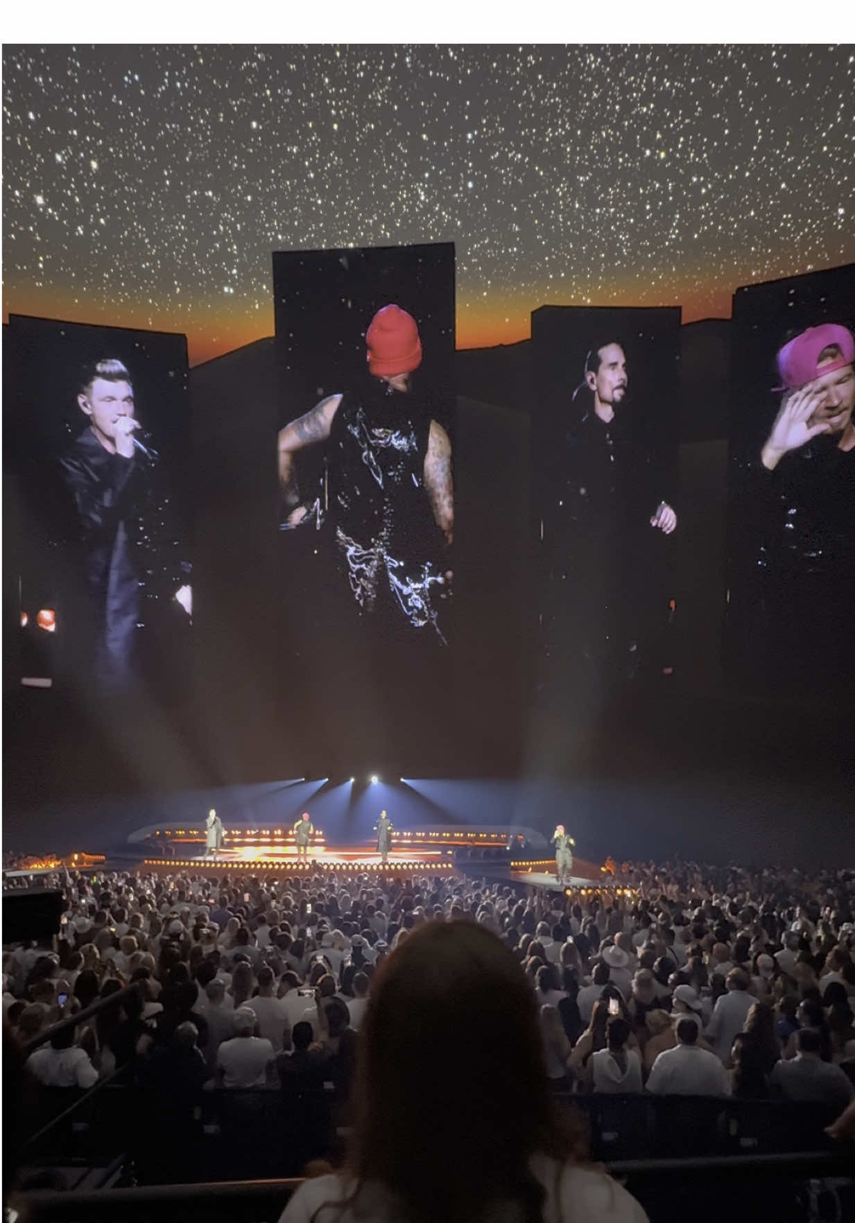BSB performing “Hey” July 13th at The Sphere 💙I’m still in awe 🥰 #bsb #backstreetboys #millenium #thesphere #backstreetsback 