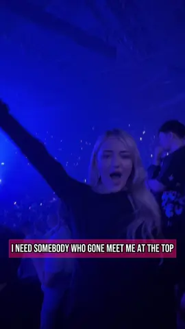Why was no one else singing???  #somebodywholovesme #drake #drakeconcert #pnd #draketour #foru 