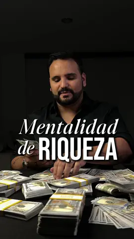 Repítete estas afirmaciones todos los dias para atraer dinero como los ricos Estas 10 frases transforman tu mentalidad con el dinero cuando las dices cada dia Los ricos programan su mente mientras tú solo esperas que el dinero llegue Para aprender las técnicas exactas que usan los ricos para crecer y proteger su dinero, “Sígueme”. #afirmaciones #mentalidadmillonaria #abundancia #libertadfinanciera #manifestacion 