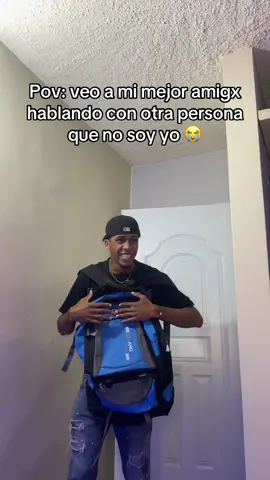 @𝑫𝒂𝒇𝒏𝒏𝒆 𝑵 🦦 Una botella #🤣🤣🤣😂😂😂😂 #welvistavarez #welvistavarez4 