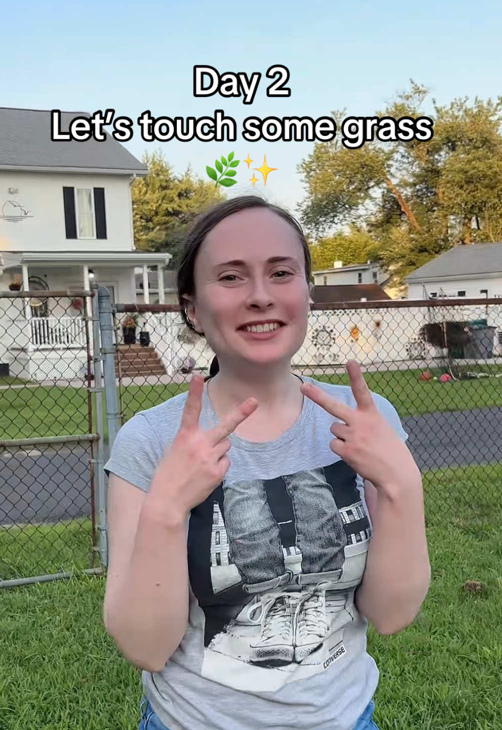 Day 2 of touching grass 😘✨🌿 #nature #grasstok #DIY #fypage 