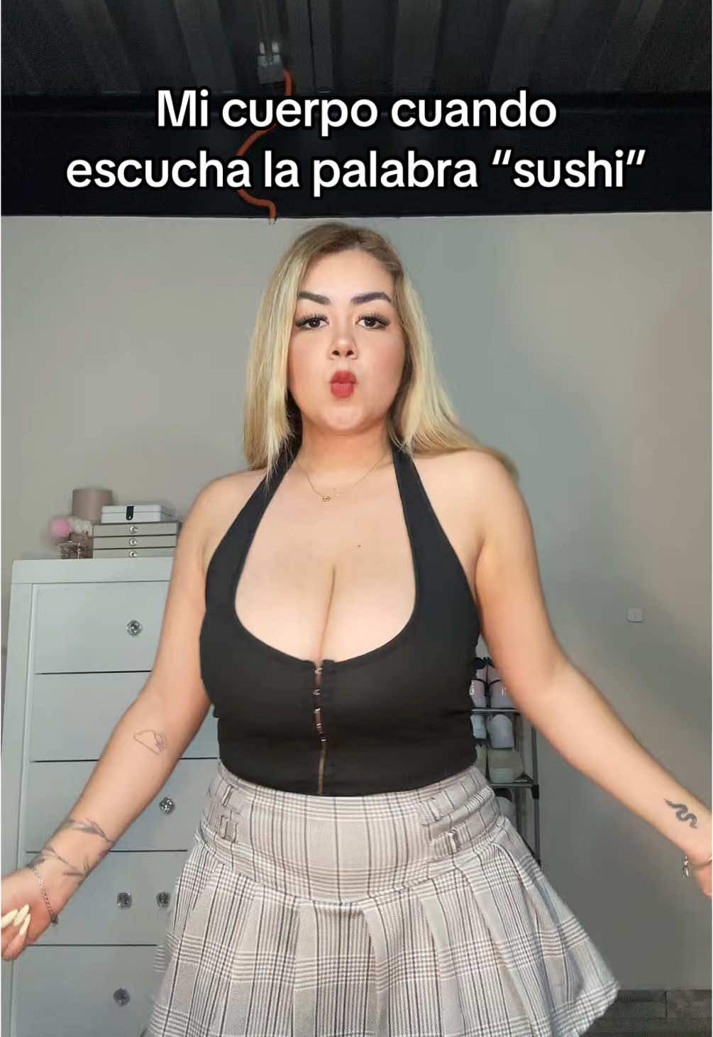 Siempre me ponen sushi pero jamás me invitan uno ☹️ #parati 