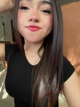 🫵🏼