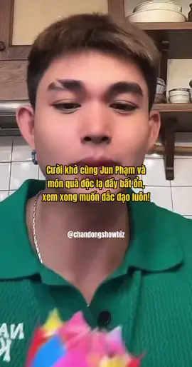 Quạt quạ quá =)))))))) i ui u wa #chandongshowbiz #the1st #the1st2t #doubleu #junpham #anhtraivuotnganchonggai #hot #viral #funny #xuhuong #fyp #tiktokgiaitri 