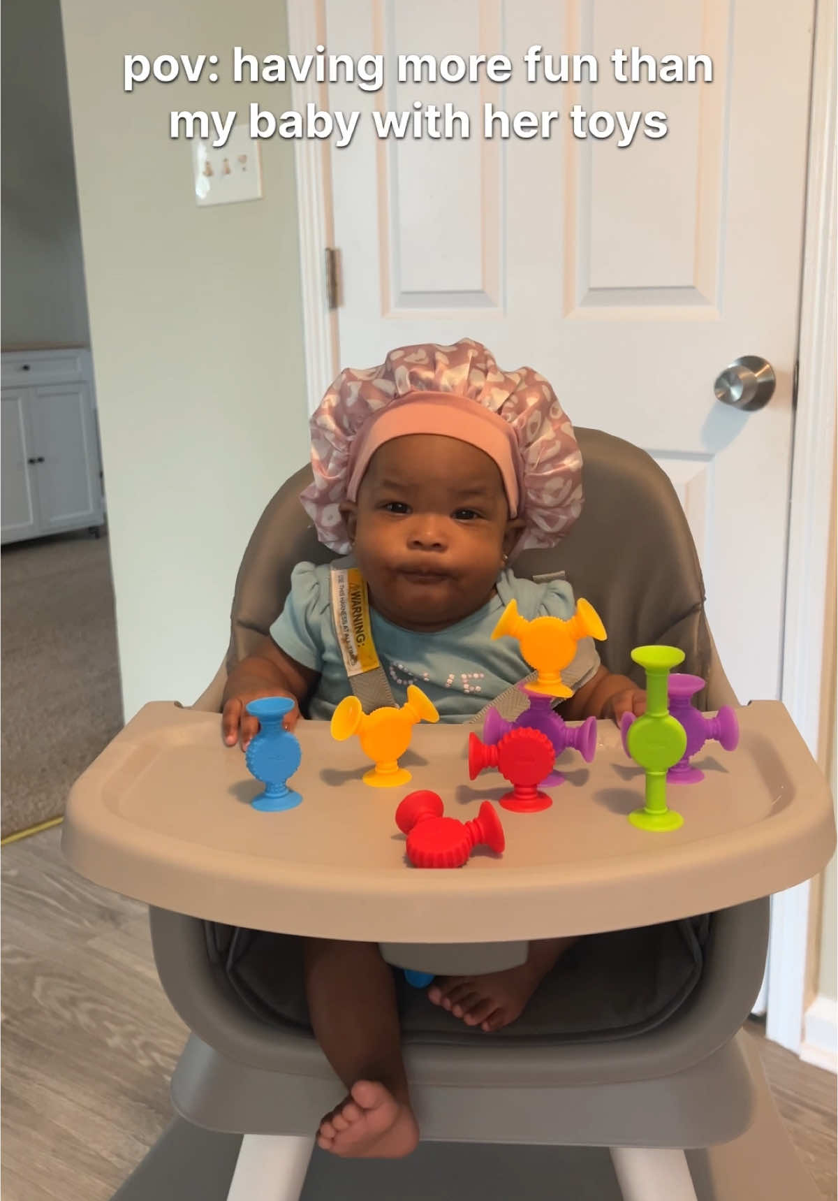 Do you sometimes have more fun than your baby with their toys? 🤣🍼 #newborn #momoftiktok #newborntrenches 
