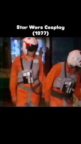 Star Wars cosplayers at the Starcon Convention in San Diego back in the days. #starcon #throwbackthursday #sw247 #thehutchtouch #starwarscosplayer 