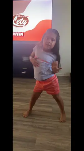 La más bailadora #mibonita 