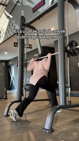 Smgt y ! 👹 #gym #celanaolahraga #bajugym #sportwear #outfitgym #hijabgym 