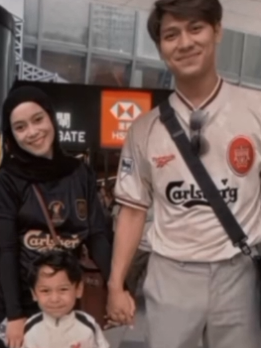 masih yang kemarin ya sambil nunggu lakinya lesti ngasih vitamin & semoga ada vlog hari ini ya🤗❤️ #rizkybillar #lestykejora #fyp #holidays #masyaallahtabarakkallah 