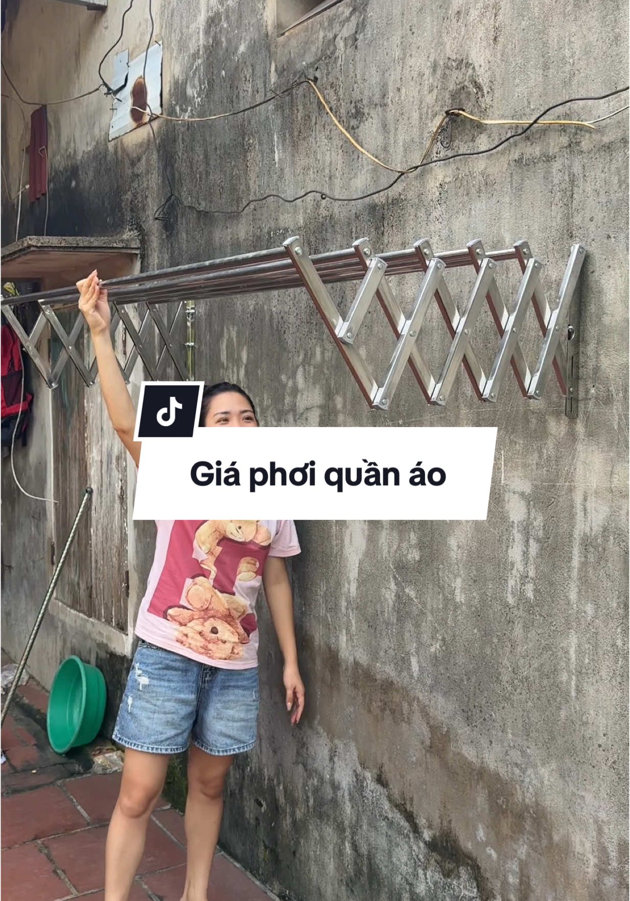 Trả lời @vũ thanh dương giá phơi quần áo gấp gọn bằng chất liệu inox #gianphoithongminh #gianphoiquanaogapgon #gianphoigapgon #giaphoiquanao #giaphoiquanaobancong #giaphoidobancong #xuhuong 