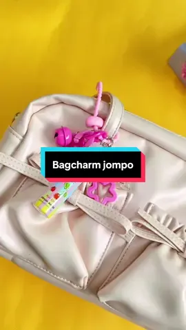 Bagcharm buat remaja jompo 😩#fyp #bagcharm #bagcharmjompo #gantungantas #keychain #strapphone #aseelaid #gajiansale #promoguncang88 