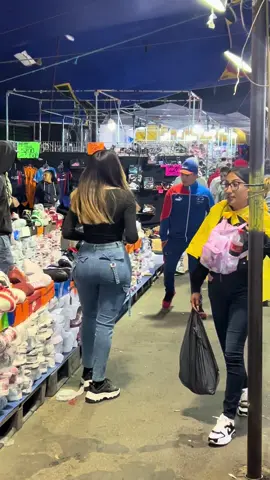 Pásate y descubre los modelos nuevos con nosotros, ¡a precios que te van a encantar! 👟🔥👀 #fyppppppppppppppppppppp #viraltiktok #comedia #humor #tenis 