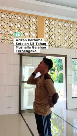 Mahasiswa KKN Nusantara Kelompok 3 turut ambil bagian dalam menjaga kebersihan dan kenyamanan tempat ibadah 🕌 dengan melakukan kegiatan bersih-bersih di Musholla Gajahan yang telah terbengkalai selama 1,5 tahun 🧹🧼 Dengan semangat gotong royong 💪 dan niat tulus untuk menghidupkan kembali fungsi musholla sebagai tempat ibadah dan silaturahmi 🤝, kami berharap langkah kecil ini bisa memberi dampak besar bagi masyarakat sekitar 🌱