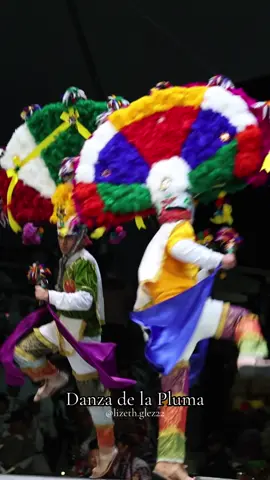🔴Danza de la Pluma en el primer lunes del cerro📸  #oaxaca #guelaguetza #danza #baile #oaxacamagico #parati #mezcal 
