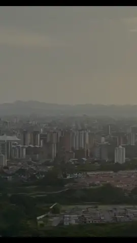 Somos la generación del Futuro, nosotros los venezolanos no podemos rendirnos y son los jóvenes los que nos motivan a seguir esta lucha Henri  Falcón 