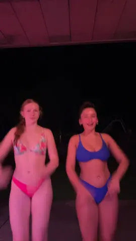 yay throwback dance #fyp #throwback @carlee 