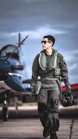 นักบิน f16 โคตรหล่อ ❤️ #บุกเข้าไป #ไทยแลนด์ #fyp #foryou #tiktok #เทรนด์กระแสมาแรงวันนี้ 